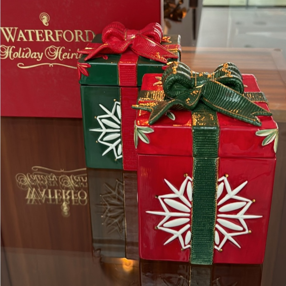 Waterford Holiday Heirlooms Snowflake Gift Boxes set of 2